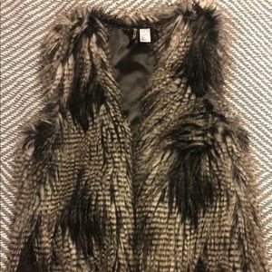 H&M Divided fur vest